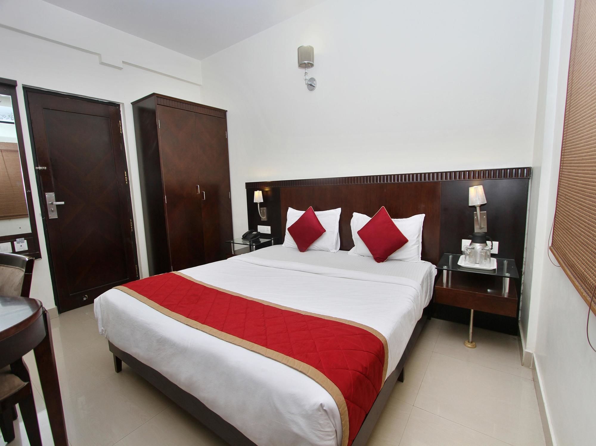 Oyo 435 Hotel Amshi International Bangalore Exteriör bild