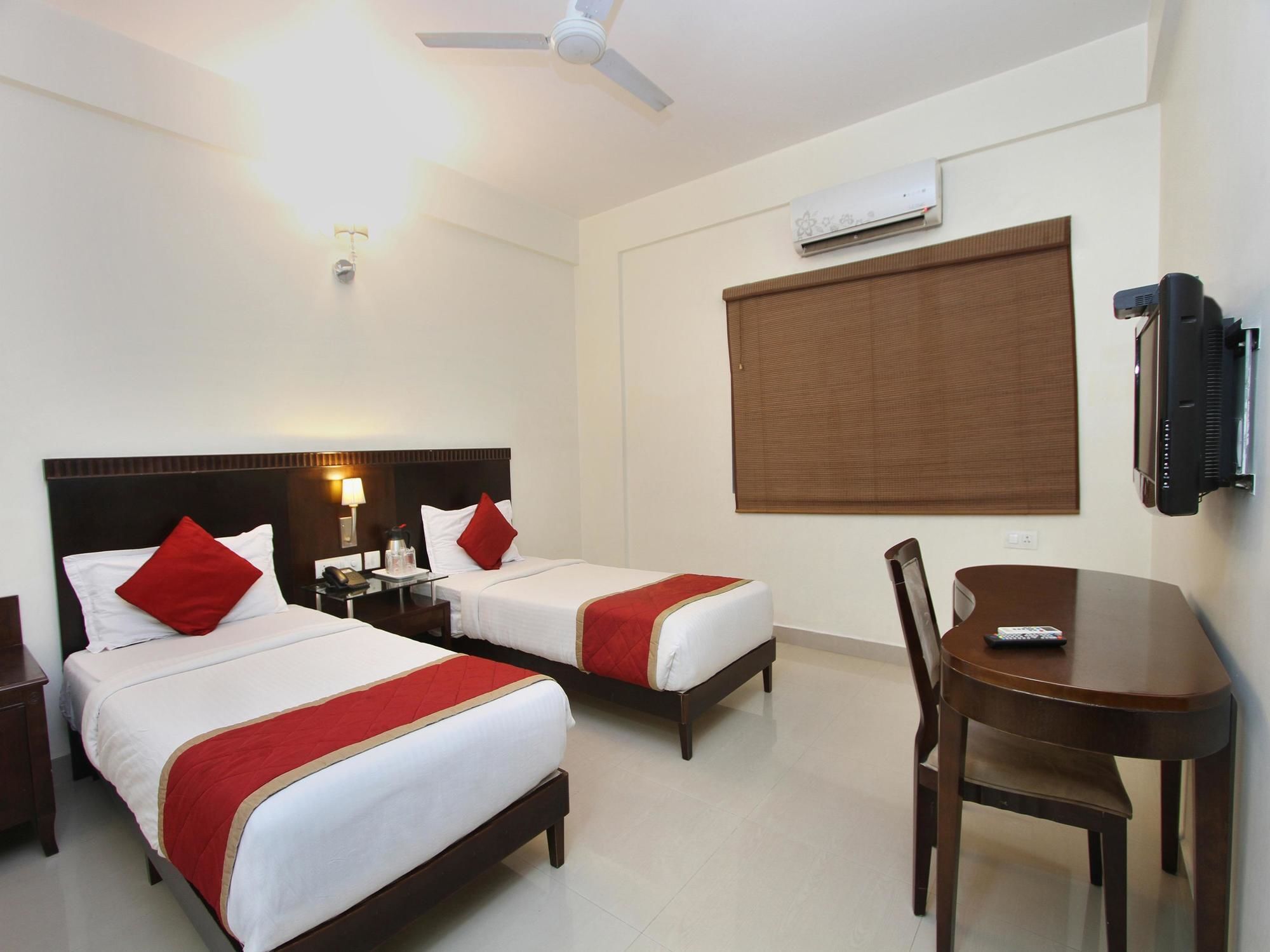Oyo 435 Hotel Amshi International Bangalore Exteriör bild