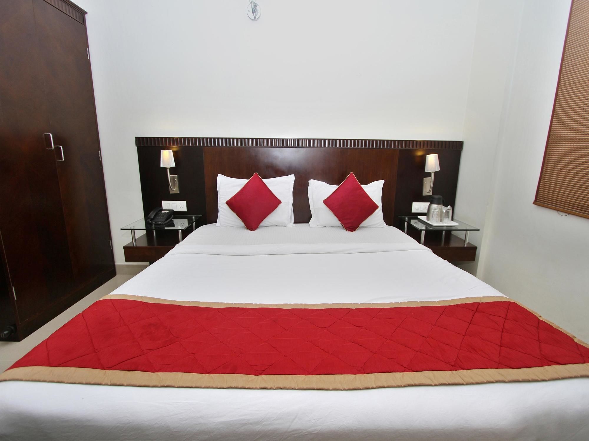 Oyo 435 Hotel Amshi International Bangalore Exteriör bild
